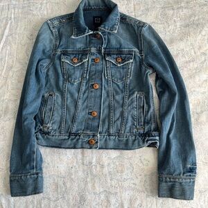 GAP Blue Denim‎ Jean Jacket Cropped Style